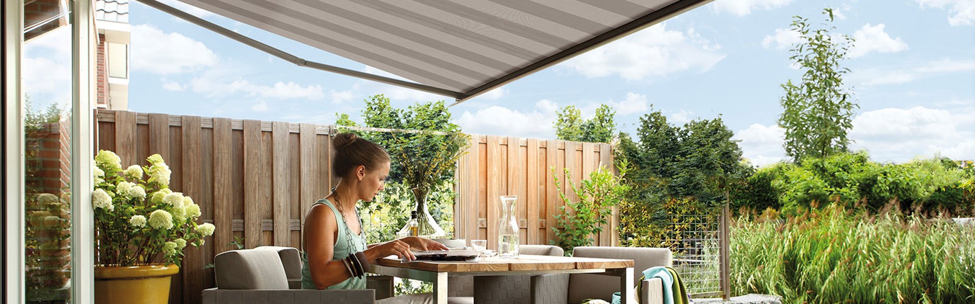 641-buitenzonwering_knikarmscherm-header.jpg 641-buitenzonwering_knikarmscherm-header.jpg